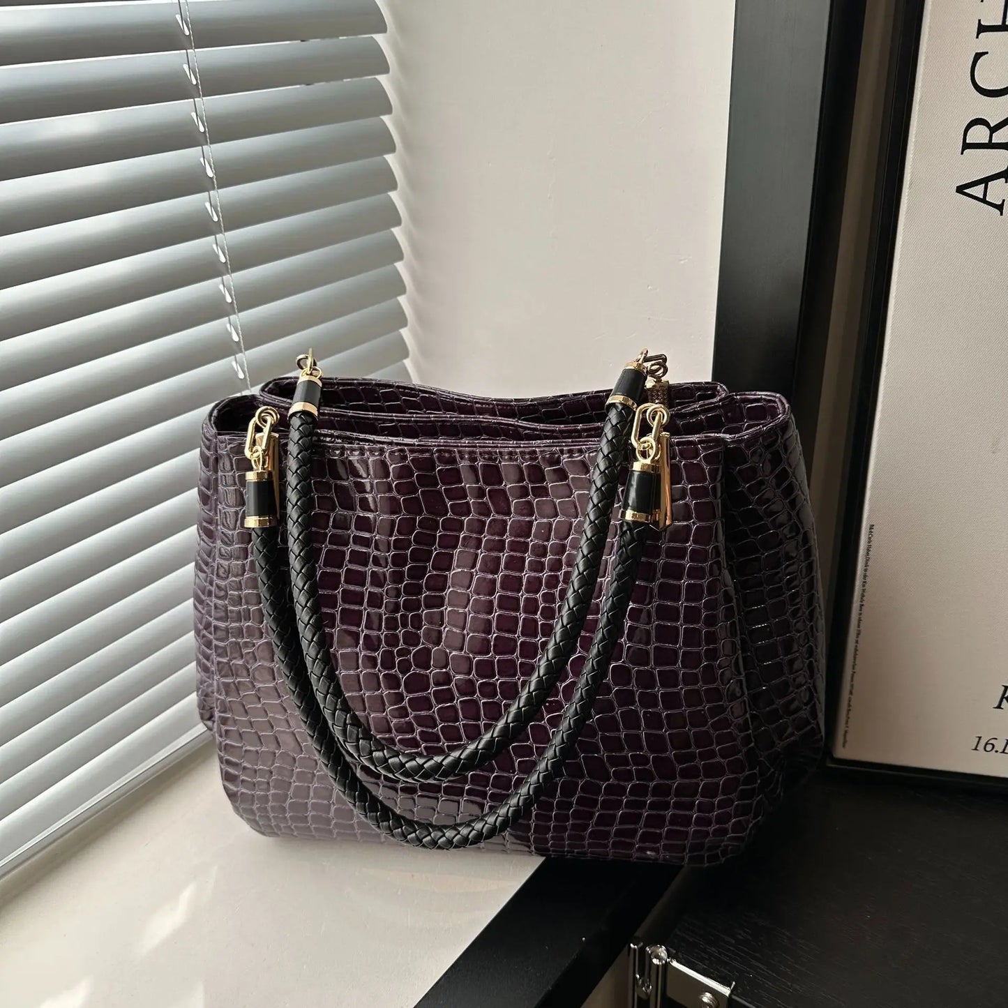 Luxury Crocodile Leather Handbag for Women – Designer Shoulder Bag & Purse