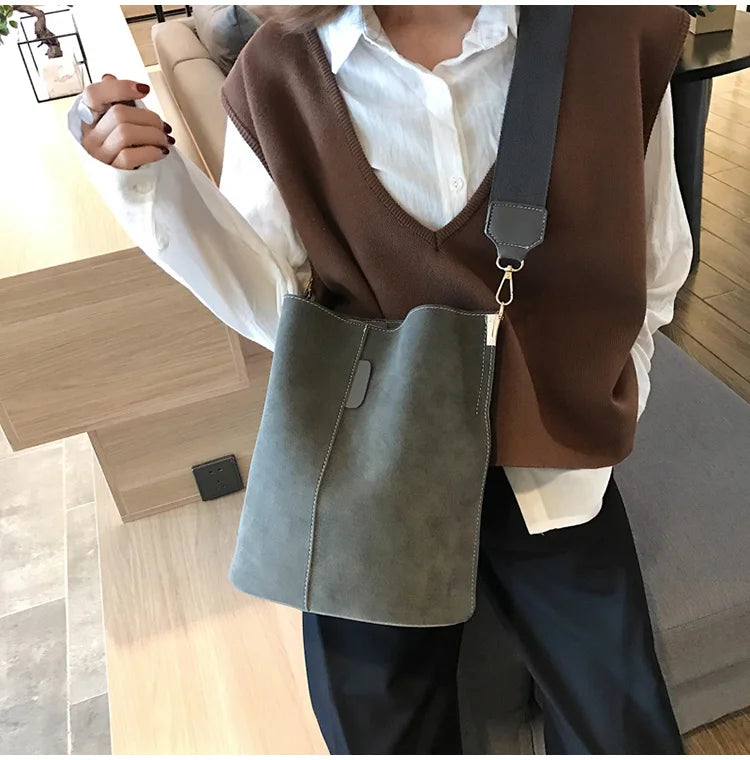 Luxury Designer PU Leather Bucket Bag for Women – Large Capacity Tote & Crossbody Handbag