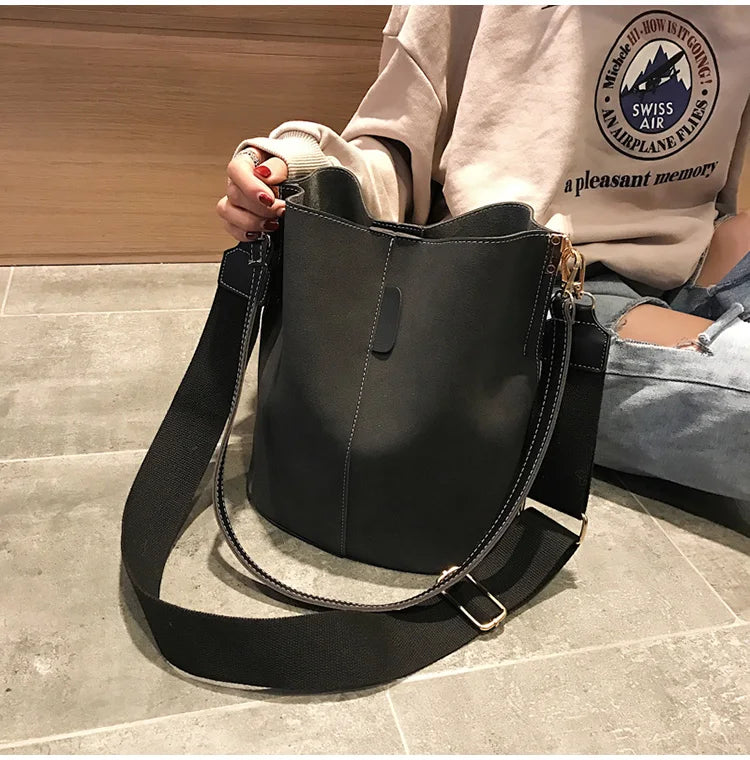 Luxury Designer PU Leather Bucket Bag for Women – Large Capacity Tote & Crossbody Handbag