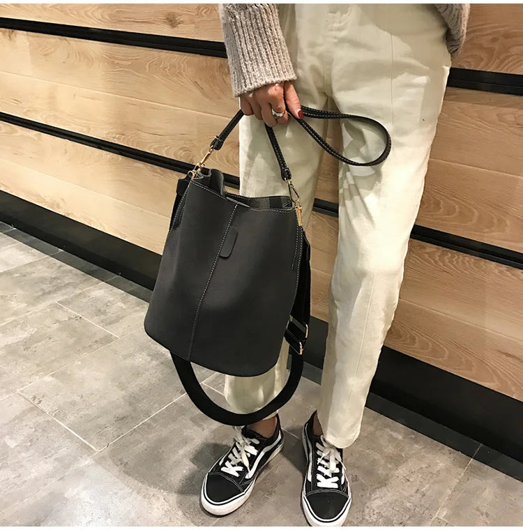 Luxury Designer PU Leather Bucket Bag for Women – Large Capacity Tote & Crossbody Handbag