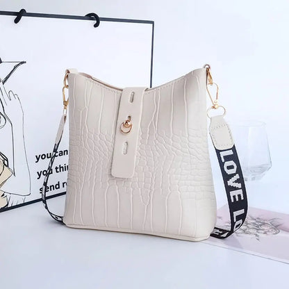 Ladies Crossbody Messenger Bag – Stylish Faux Leather Shoulder Handbag
