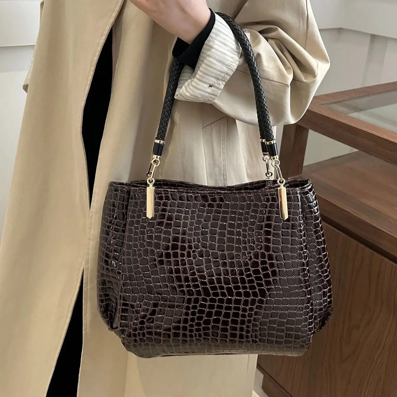 Luxury Crocodile Leather Handbag for Women – Designer Shoulder Bag & Purse