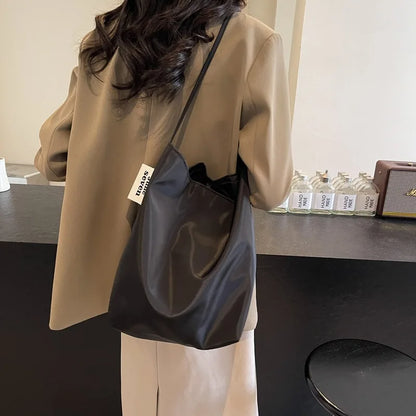 Minimalist Tote Shoulder Bag – Large Capacity Retro Shopping Bag