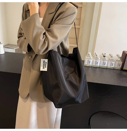 Minimalist Tote Shoulder Bag – Large Capacity Retro Shopping Bag