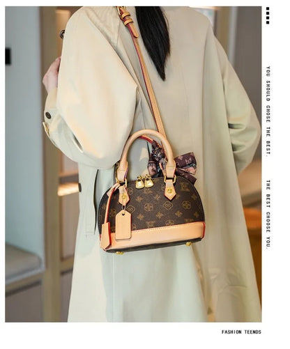 Luxury Leather Tote Bag for Women | Elegant Crossbody Handbag