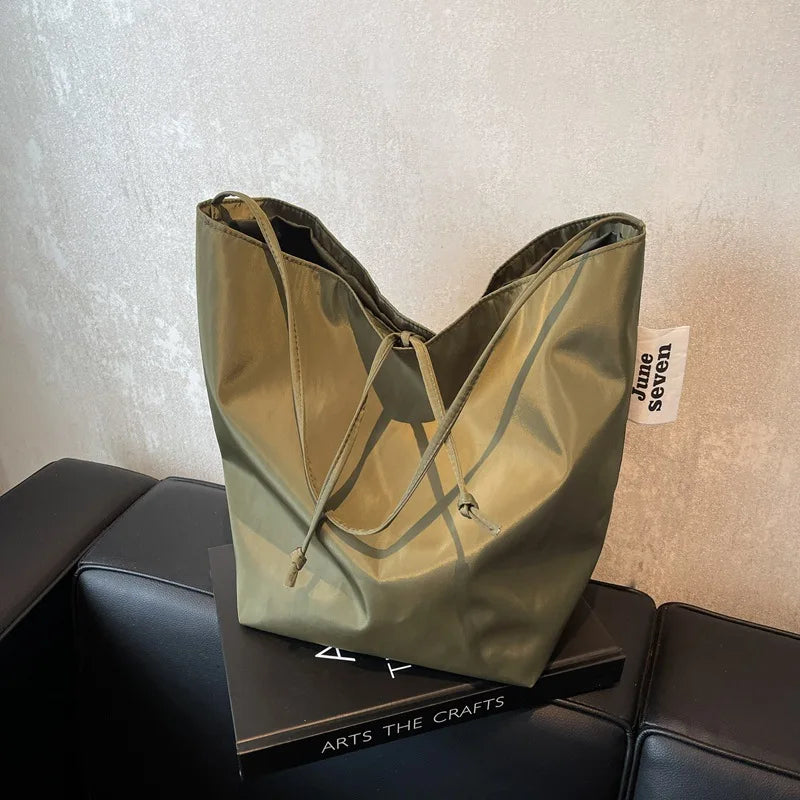 Minimalist Tote Shoulder Bag – Large Capacity Retro Shopping Bag