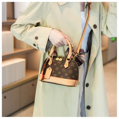 Luxury Leather Tote Bag for Women | Elegant Crossbody Handbag